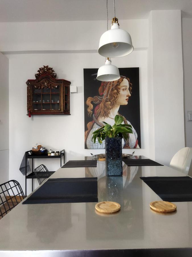 Minimal Apartment By The Beach Corinth Bagian luar foto